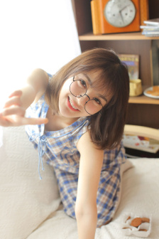 伦理漂亮女老板